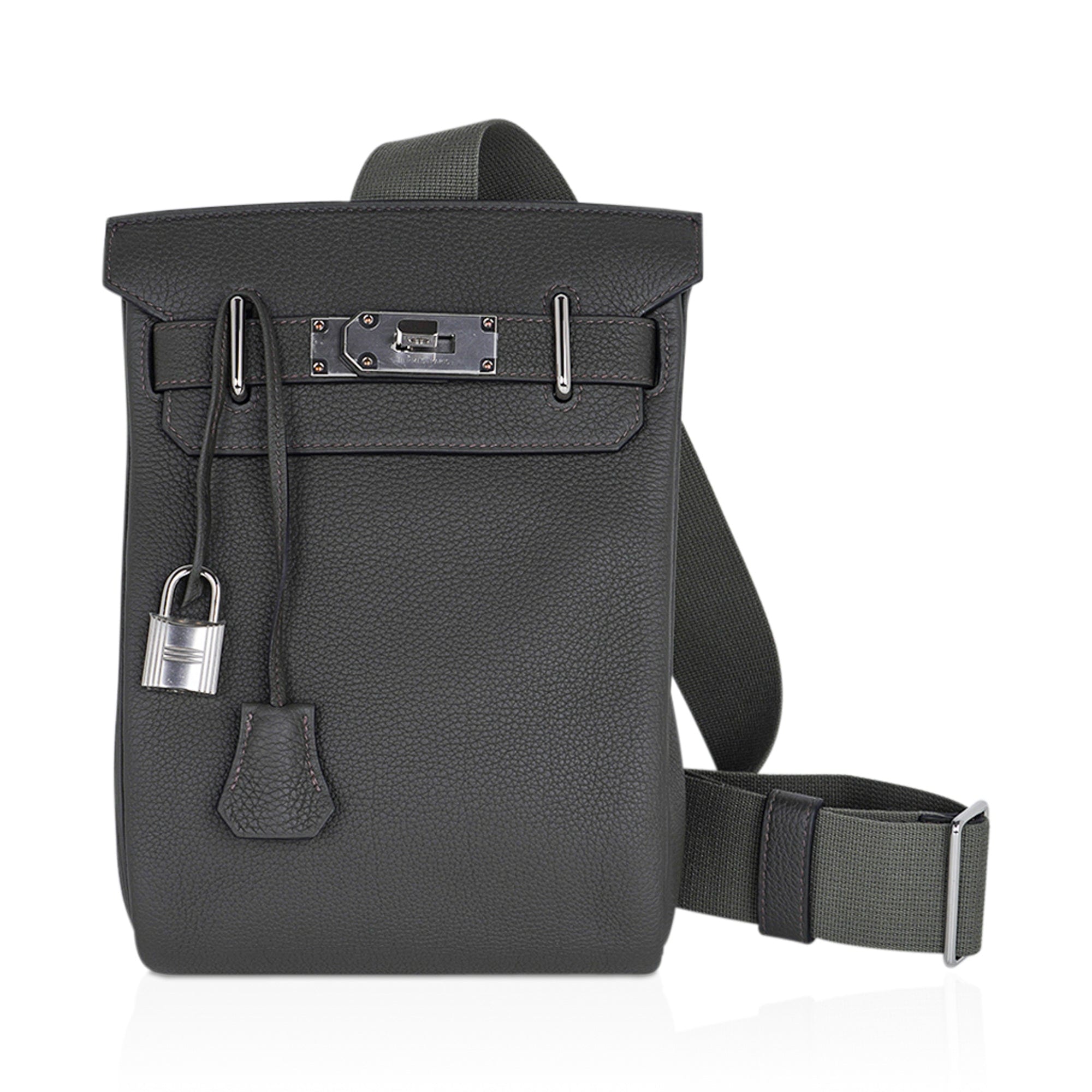 Hac a Dos PM Backpack Vert de Gris Togo Leather with Palladium Hardware