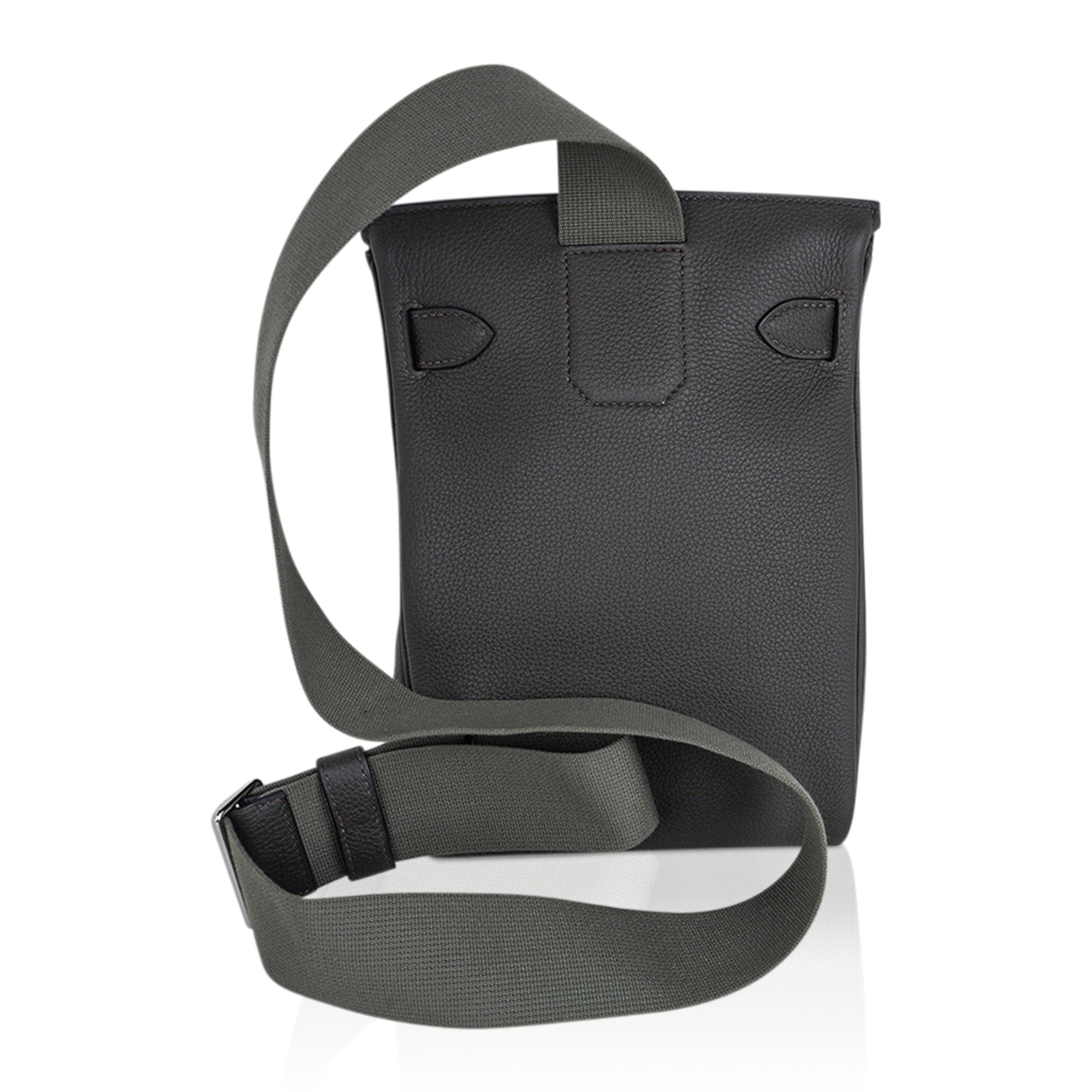 Hac a Dos PM Backpack Vert de Gris Togo Leather with Palladium Hardware