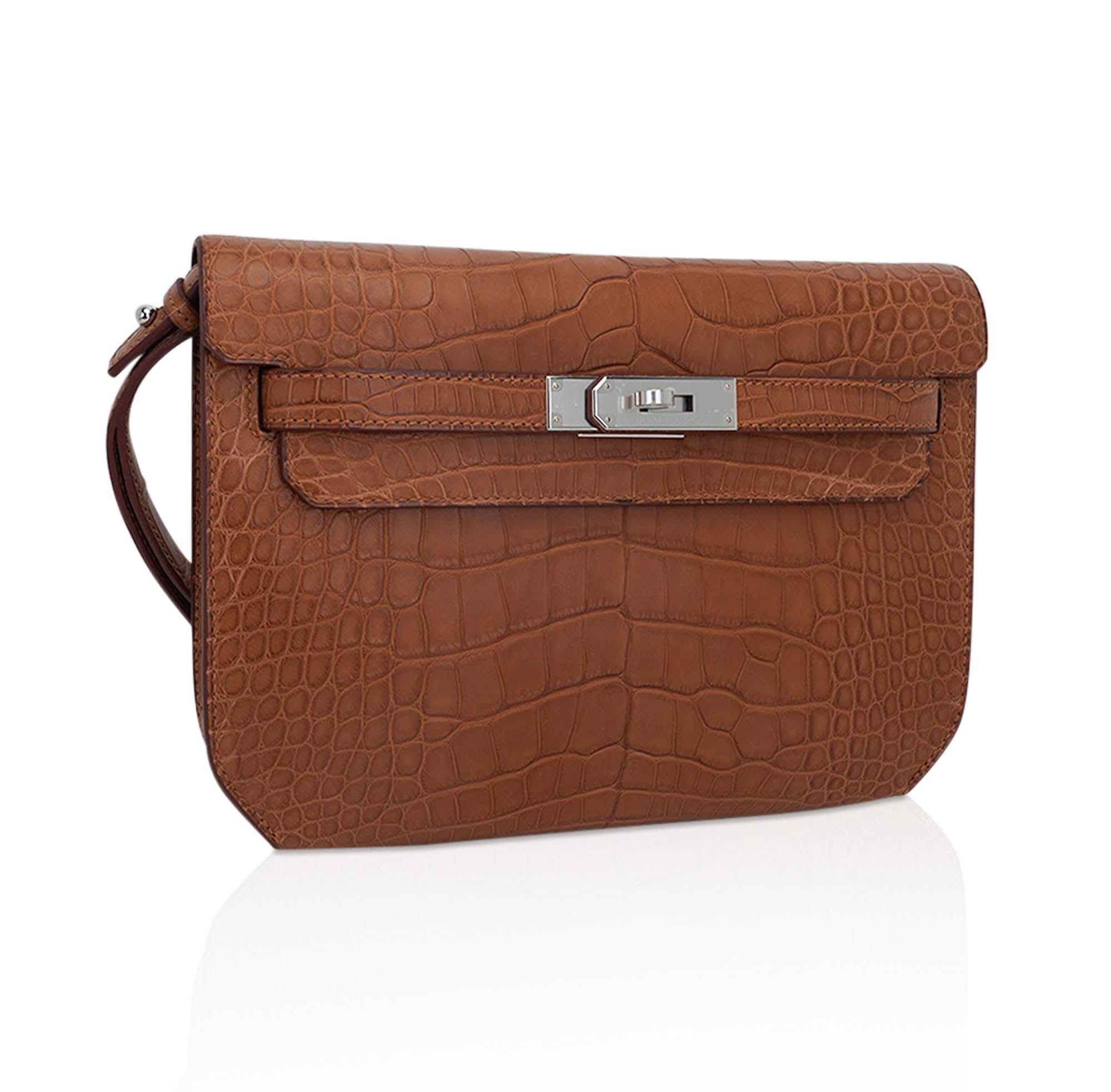 Kelly Depeches 25 Pouch Matte Gold Alligator with Palladium Hardware