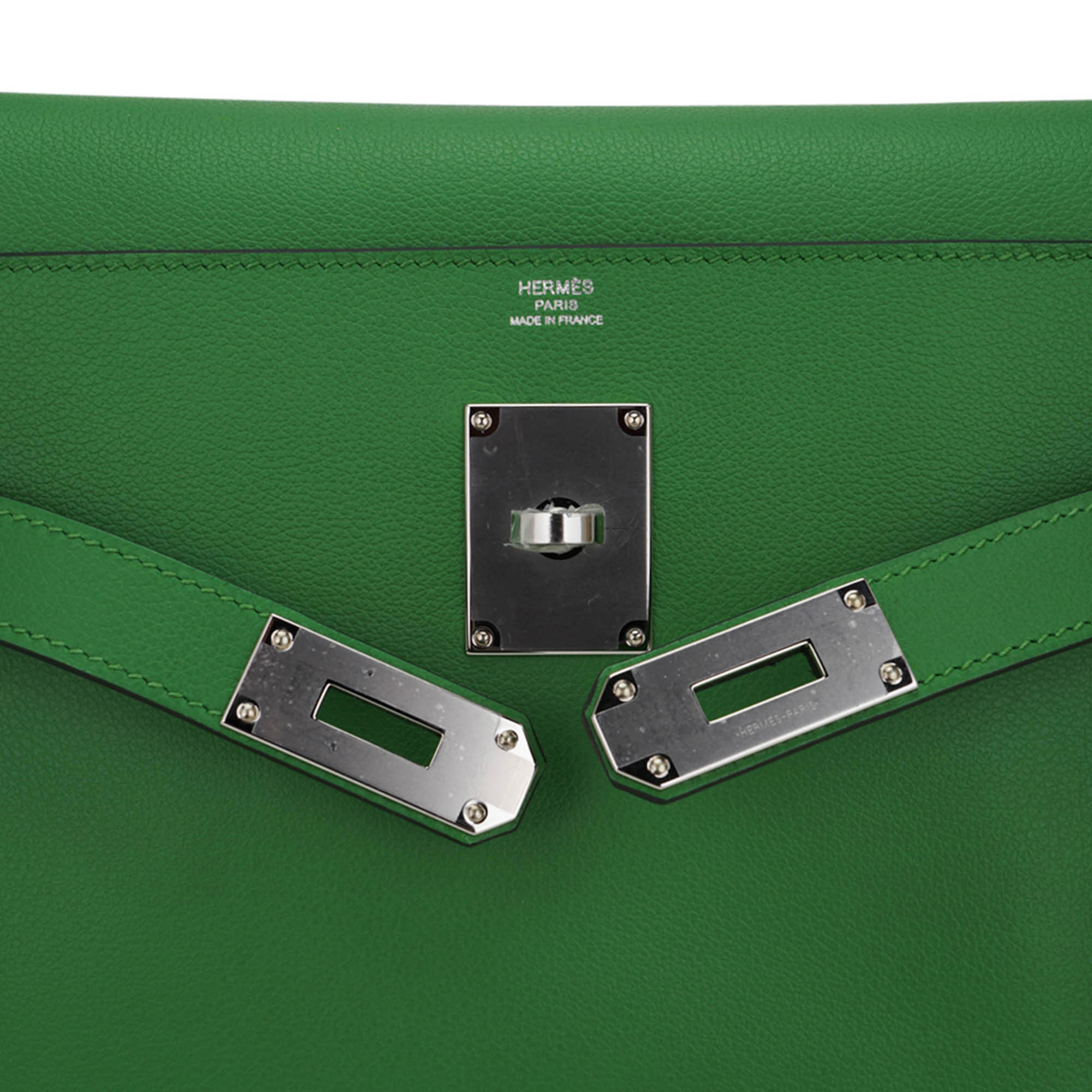 Kelly Messenger 25 Bag Vert Yucca Evercolor Leather with Palladium Hardware