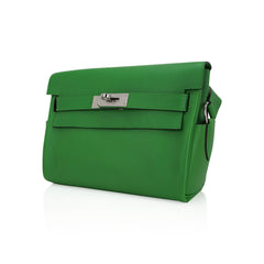 Kelly Messenger 25 Bag Vert Yucca Evercolor Leather with Palladium Hardware