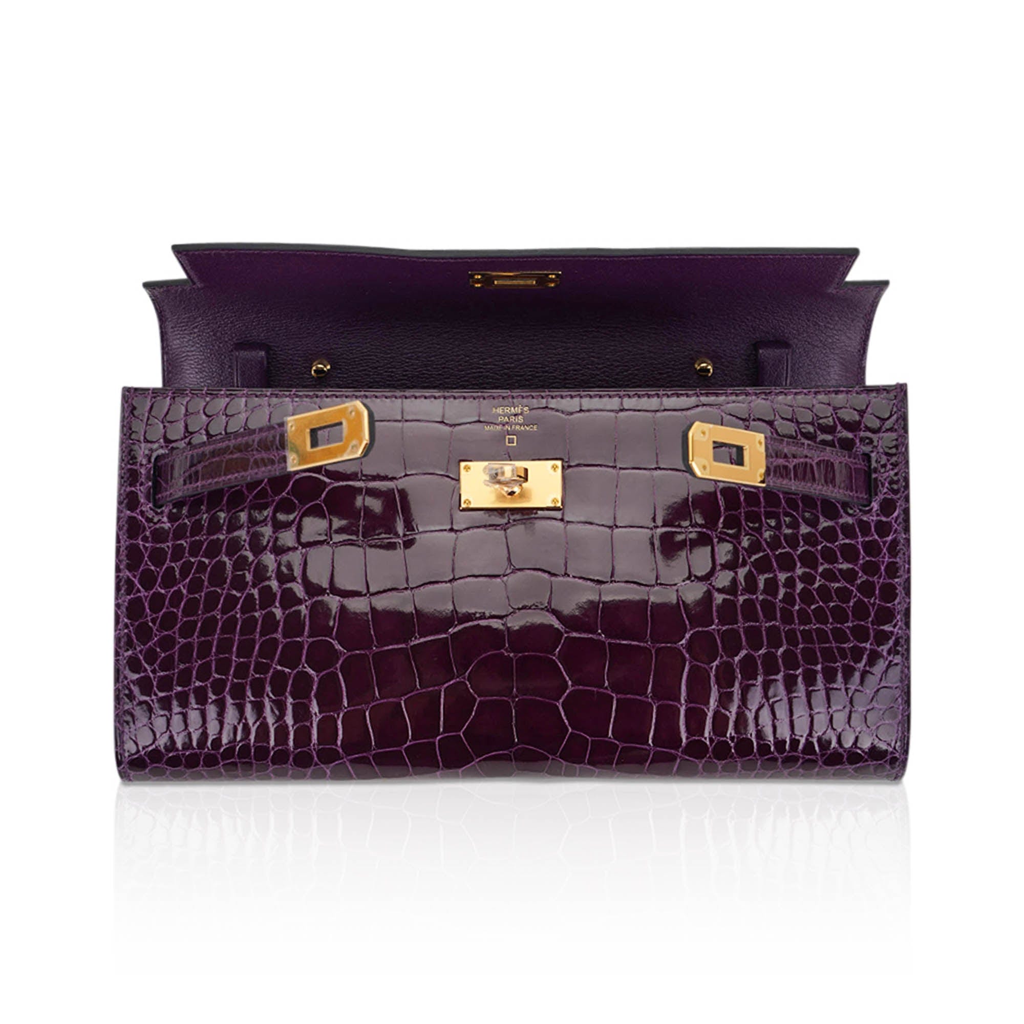 Kelly Classique To Go Wallet Cassis Alligator with Gold Hardware